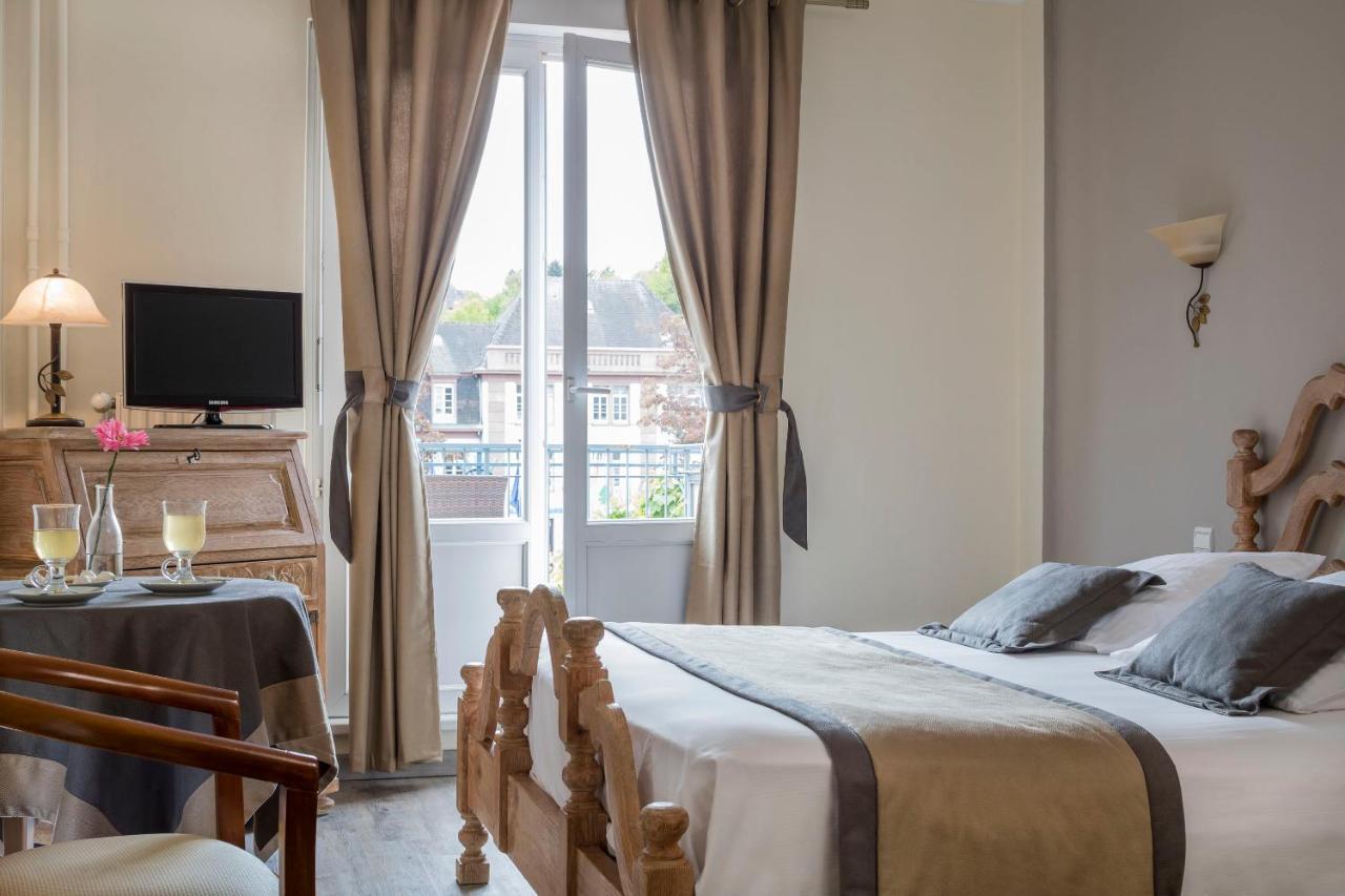 Hotel Restaurant Le Bristol Niederbronn-les-Bains Eksteriør bilde