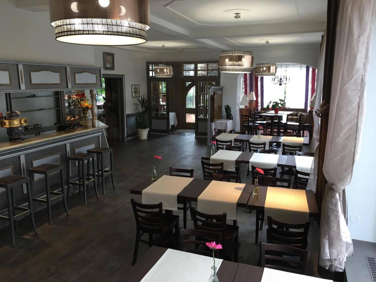 Hotel Restaurant Le Bristol Niederbronn-les-Bains Eksteriør bilde